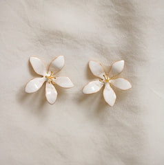 Pendientes Jazmín Esmaltado Blanco