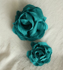 Broche Flor Cloe Petróleo