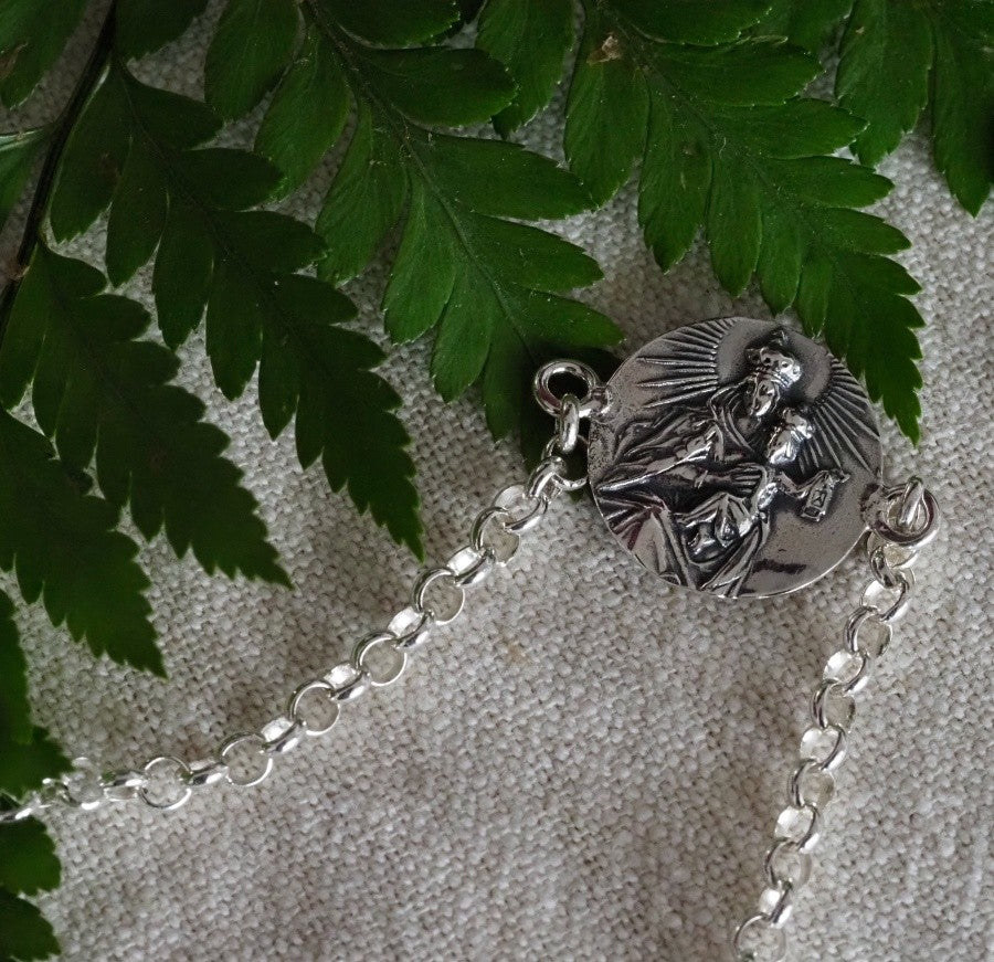 Pulsera Escapulario Cadena Simple Plata