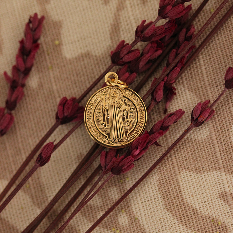 Medalla San Benito Oro