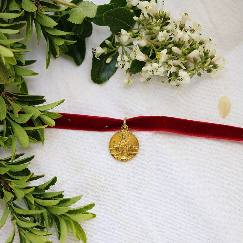 Escapulario del Pilar Oro