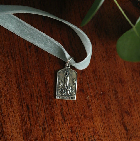 Medalla Virgen de Fátima Plata
