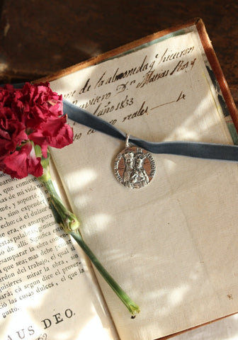 Medalla Virgen de la Almudena Plata