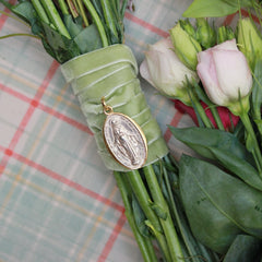 Medalla de la Milagrosa Ovalada Plata