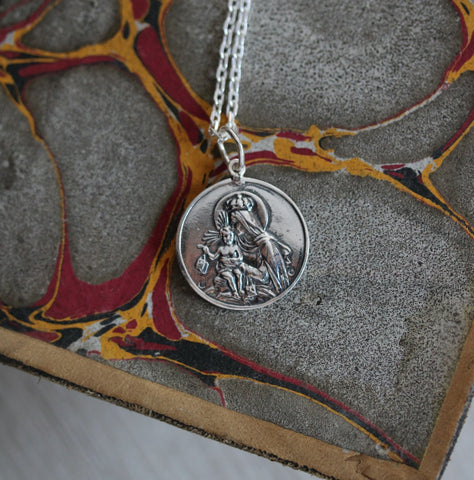 Medalla Escapulario del Carmen Plata